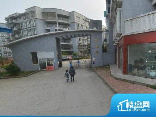 乐山瓜贩小区今日新闻,瓜贩纠纷引关注，社区紧急介入调解