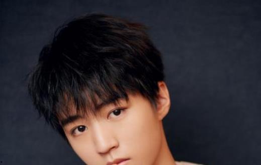 王俊凯今日吃瓜全集,娱乐圈幕后故事全收录